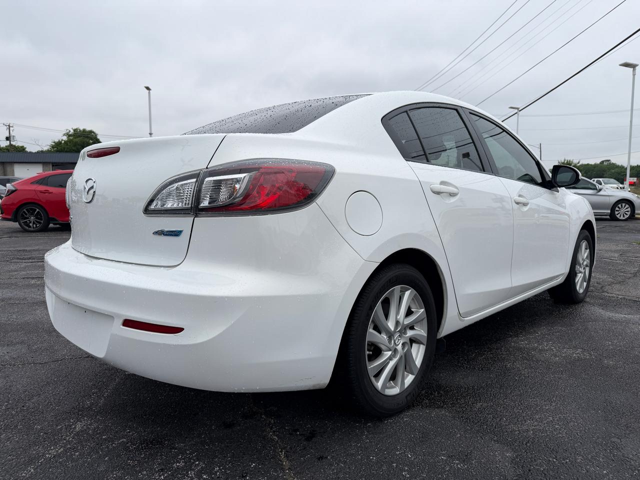 Mazda MAZDA3 i Touring 4-door 2012
