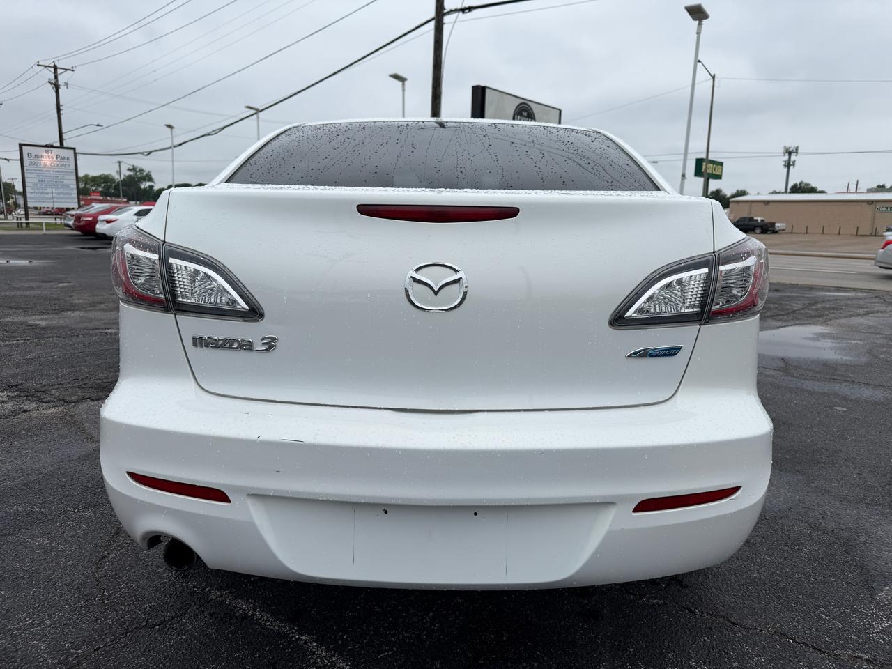 Mazda MAZDA3 i Touring 4-door 2012