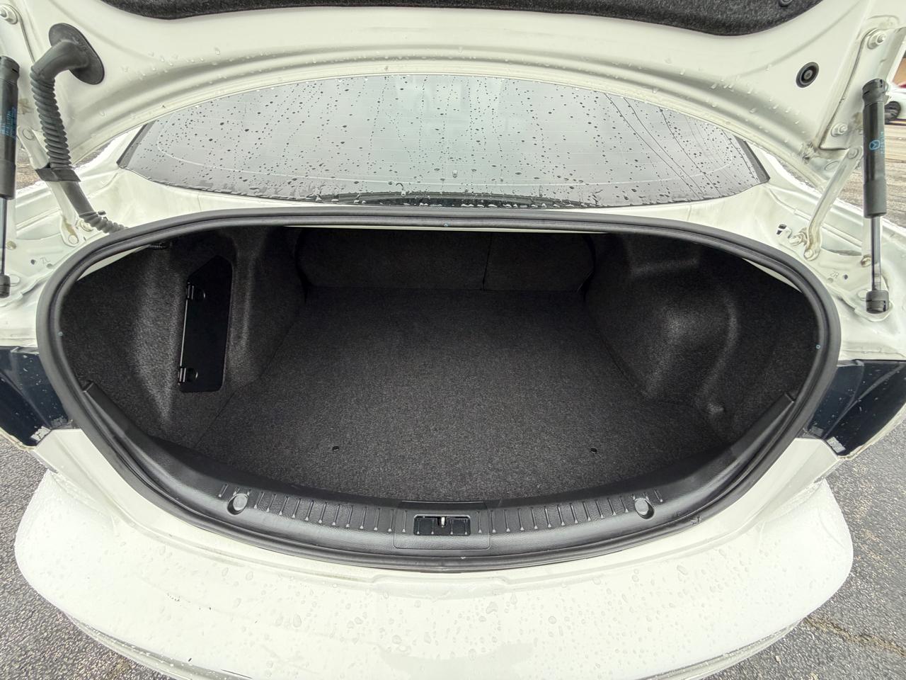 Mazda MAZDA3 i Touring 4-door 2012