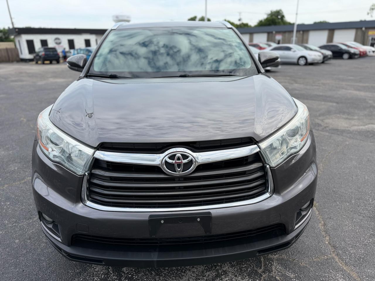 Toyota Highlander XLE FWD V6 2016