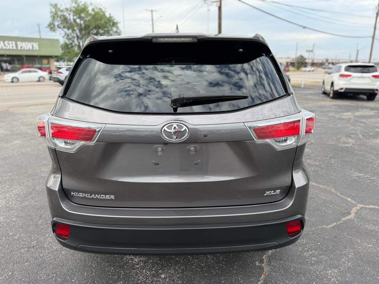 Toyota Highlander XLE FWD V6 2016