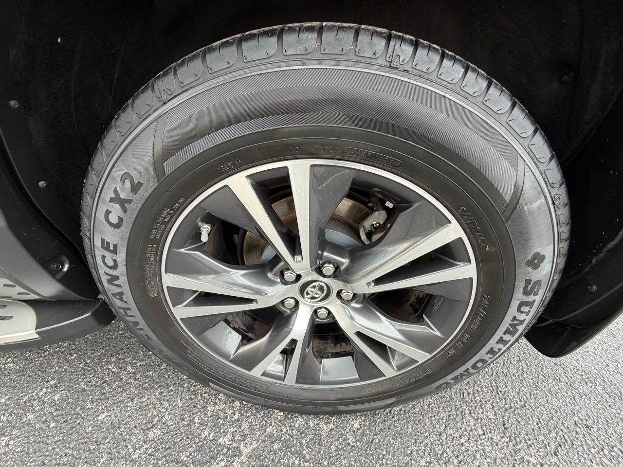 Toyota Highlander XLE FWD V6 2016