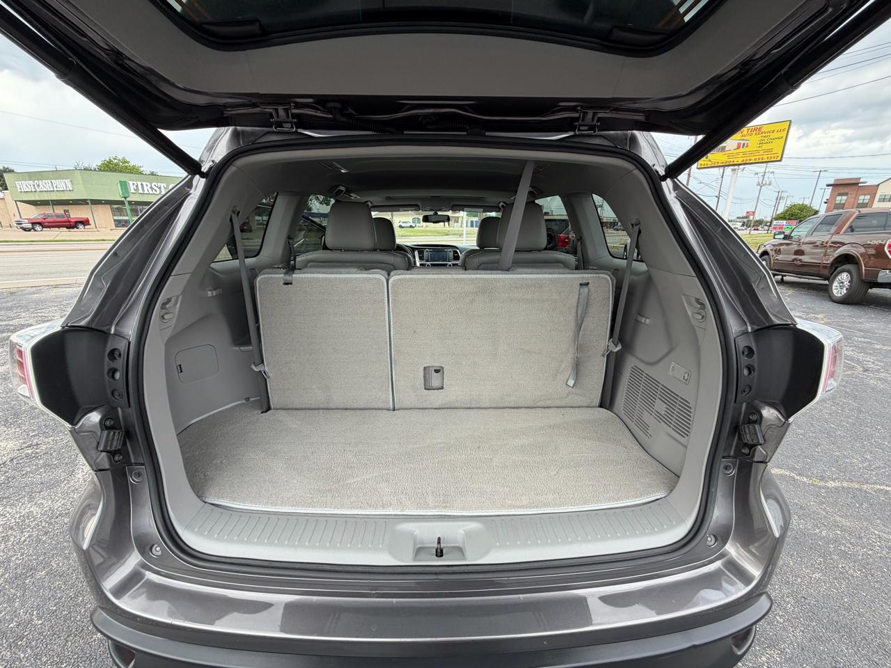 Toyota Highlander XLE FWD V6 2016