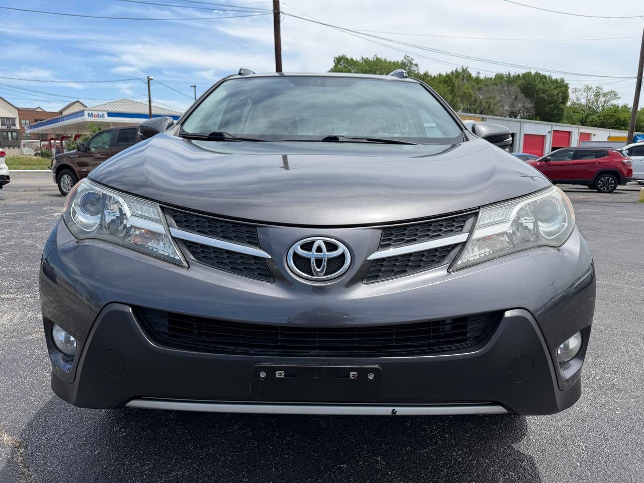 Toyota RAV4 XLE FWD 2015