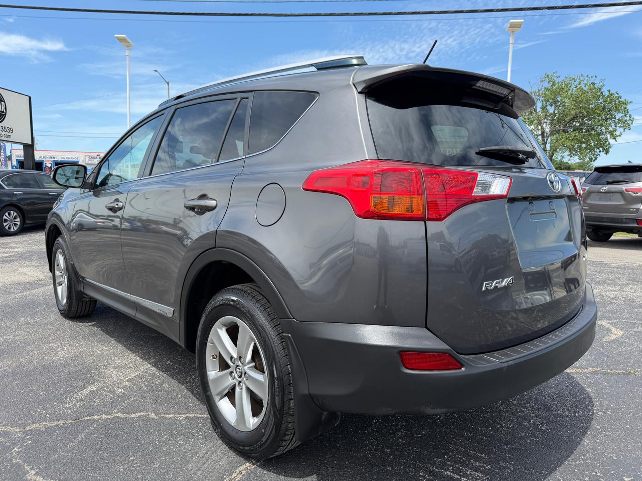 Toyota RAV4 XLE FWD 2015