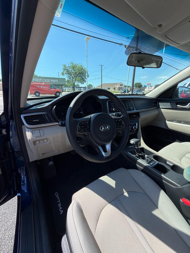 Kia Optima LX 2017