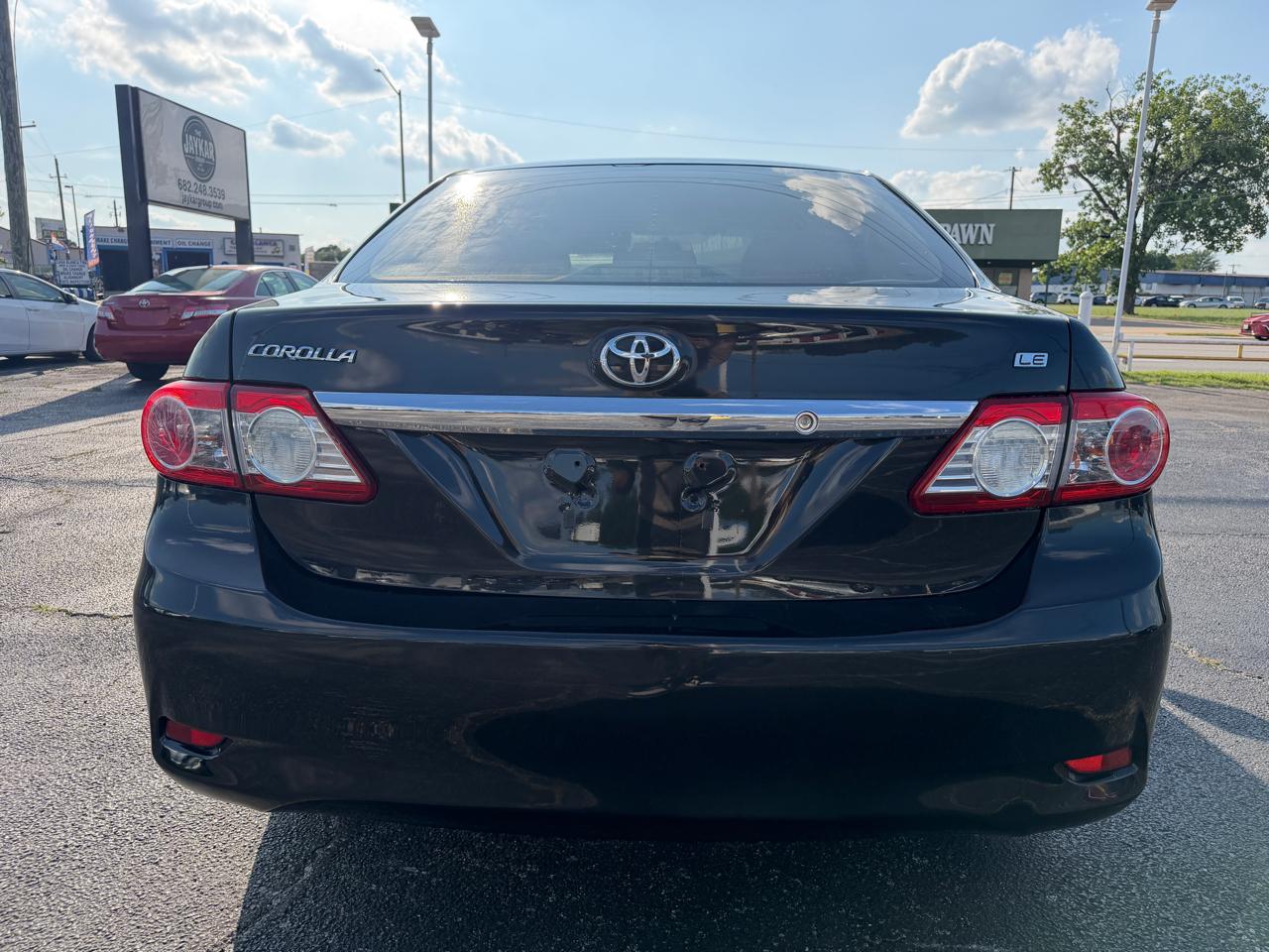 Toyota Corolla LE 2012