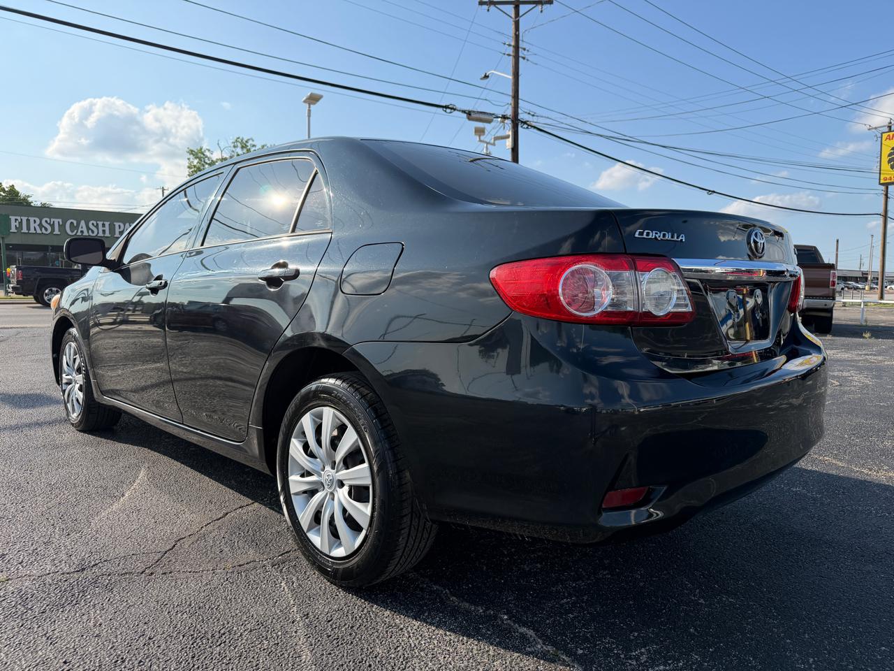 Toyota Corolla LE 2012