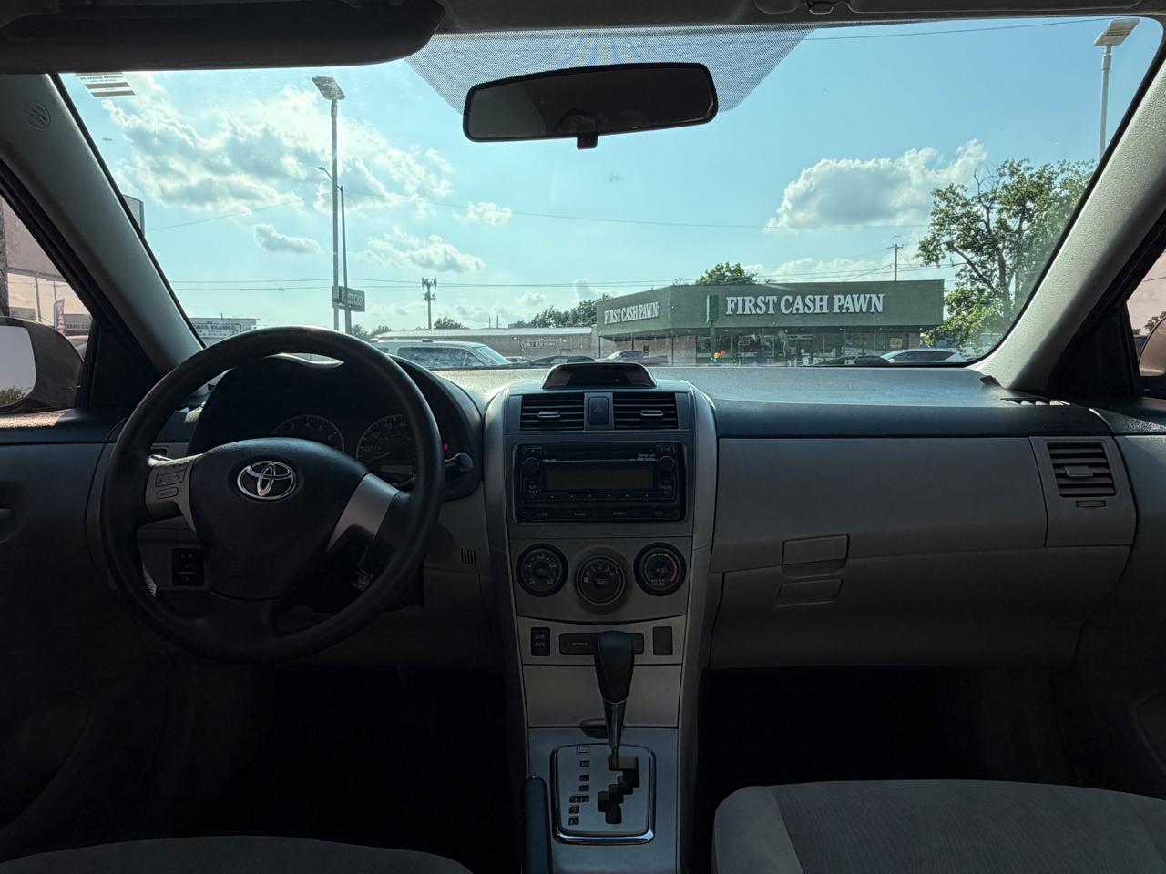 Toyota Corolla LE 2012