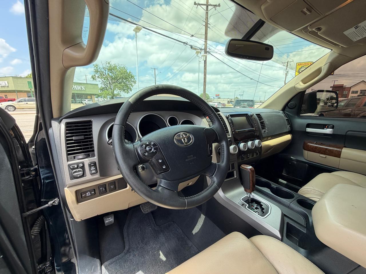Toyota Tundra Limited 5.7L FFV CrewMax 4WD 2012