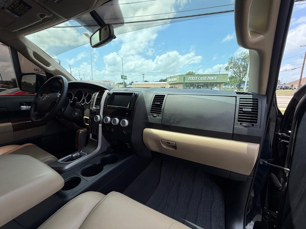 Toyota Tundra Limited 5.7L FFV CrewMax 4WD 2012