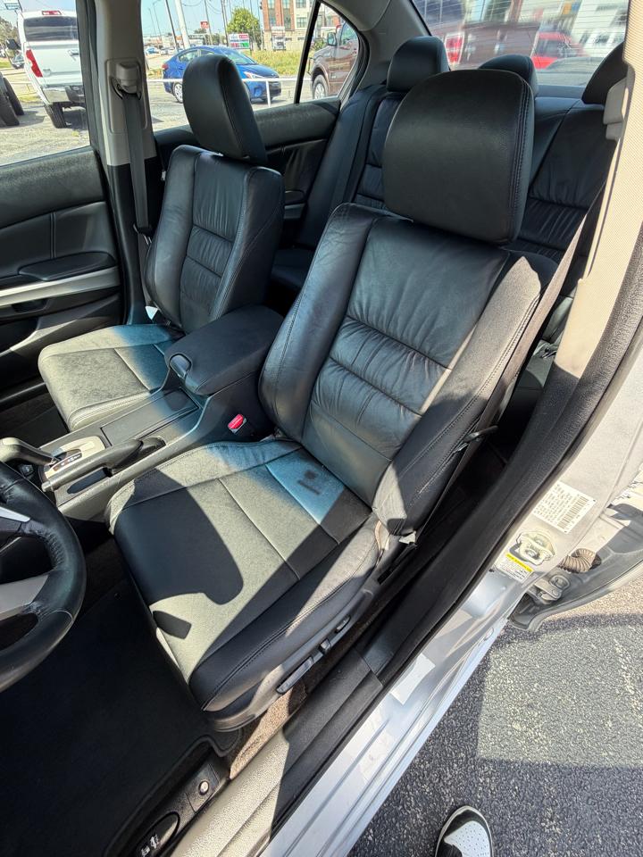 Honda Accord EX-L Sedan AT 2010