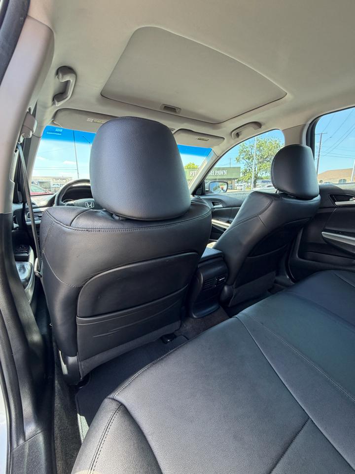 Honda Accord EX-L Sedan AT 2010
