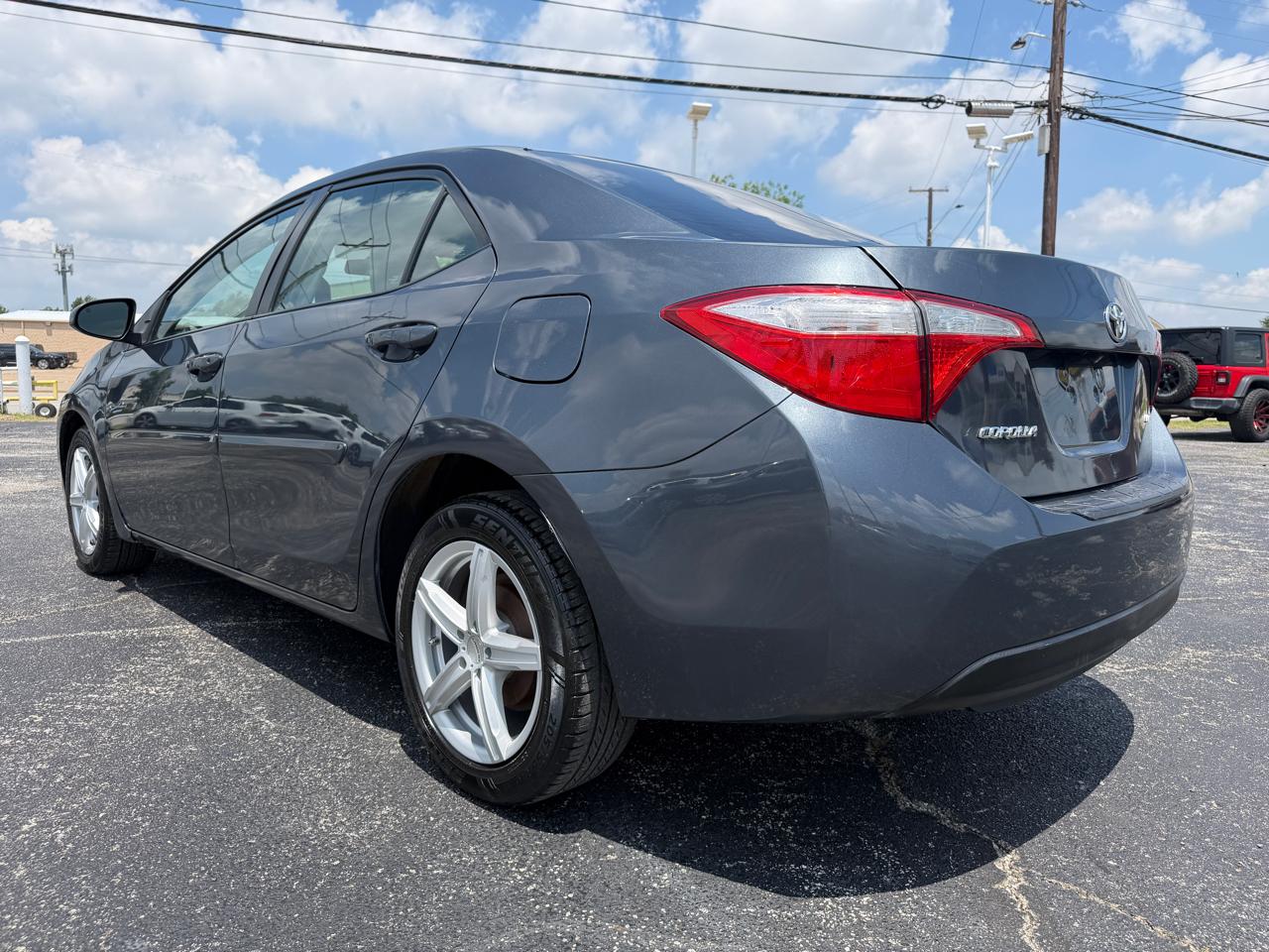 Toyota Corolla LE 2016