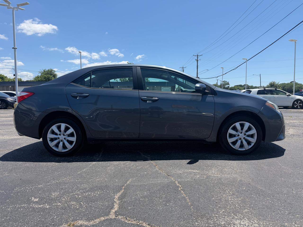 Toyota Corolla LE CVT 2016