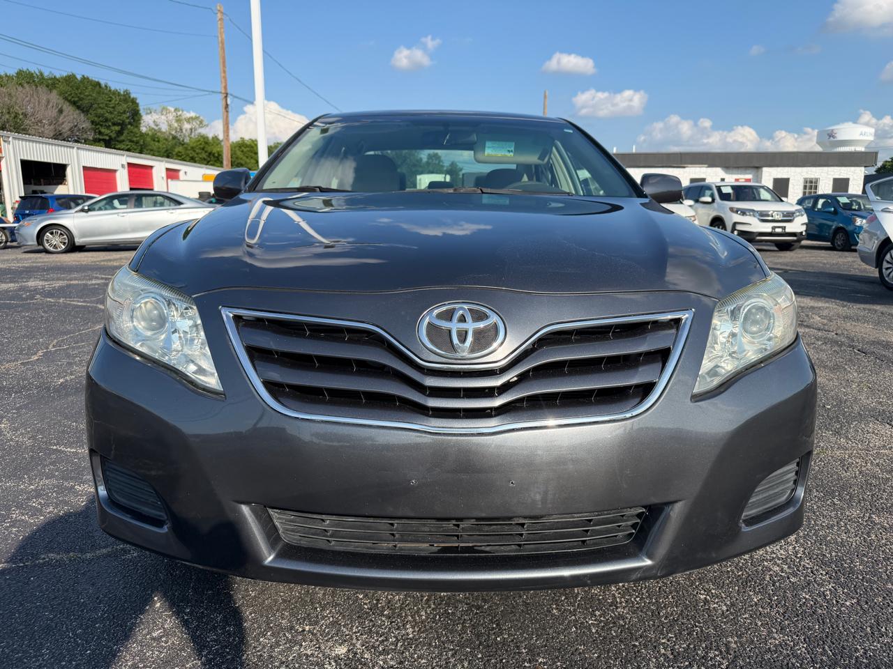 Toyota Camry  2011