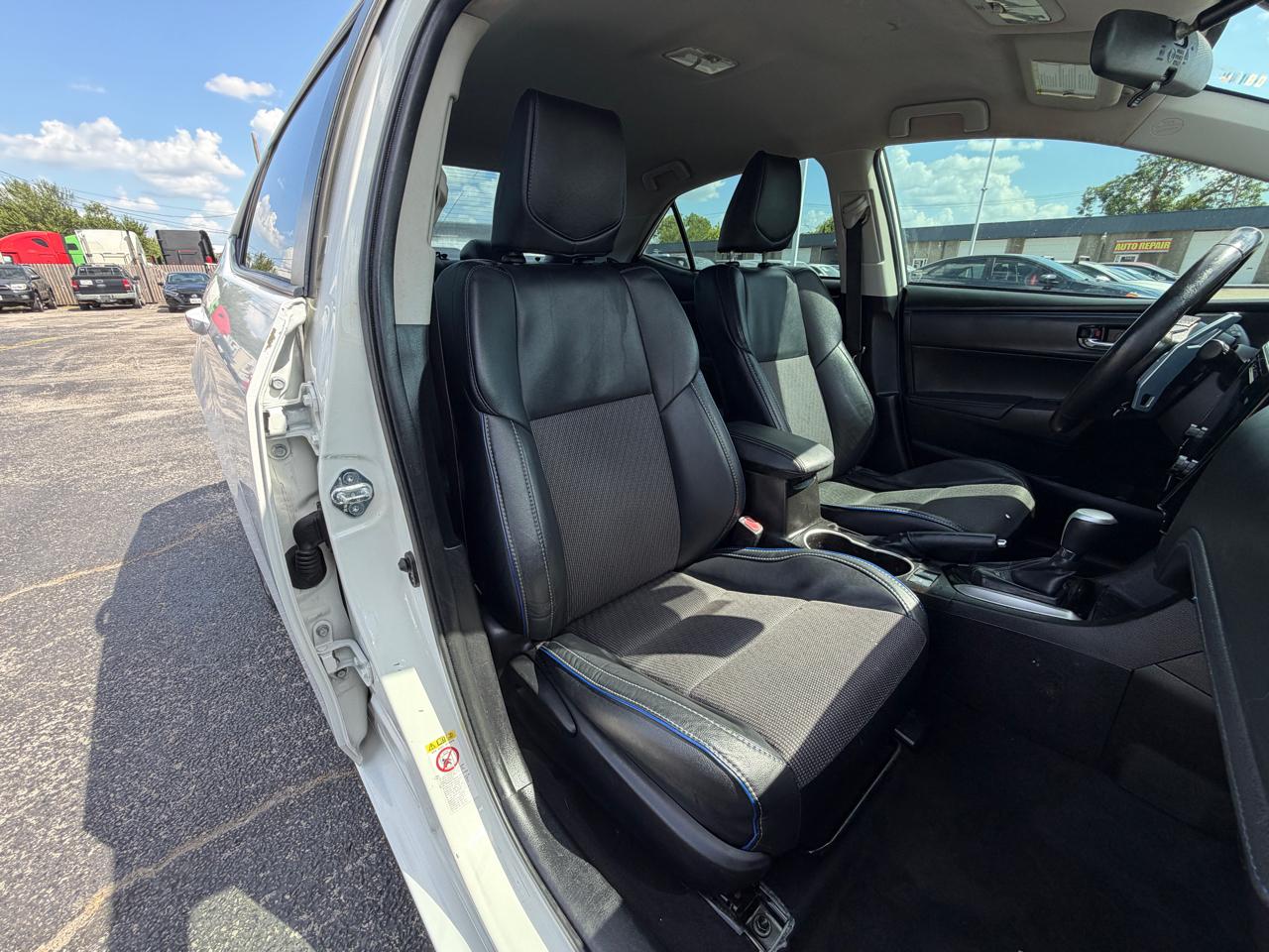 Toyota Corolla 4dr Sdn Auto S Special Edition (Natl) 2017