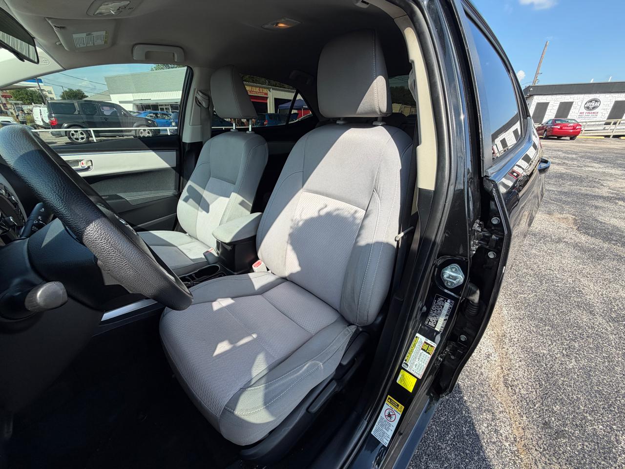 Toyota Corolla LE 2015