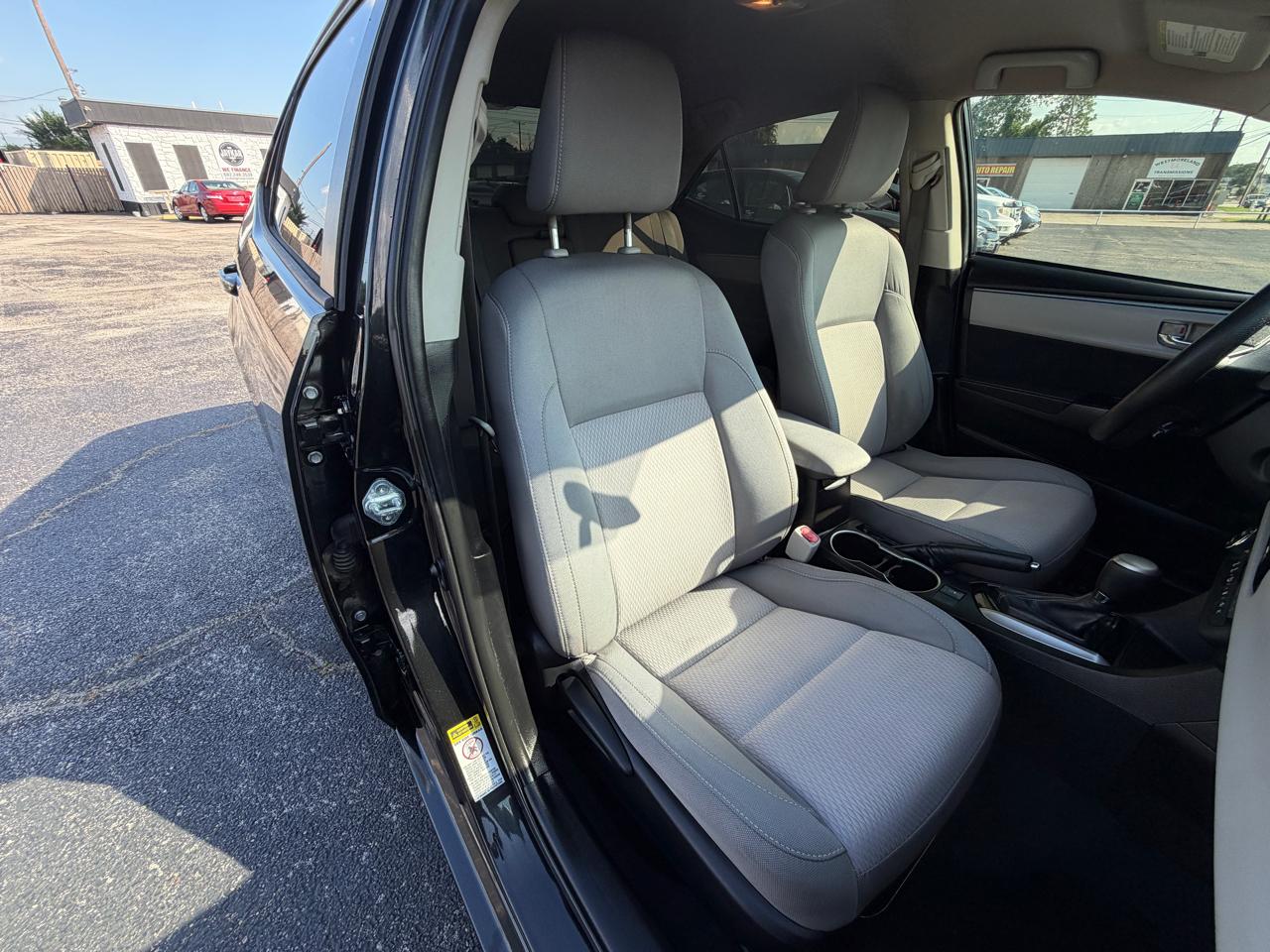 Toyota Corolla LE 2015