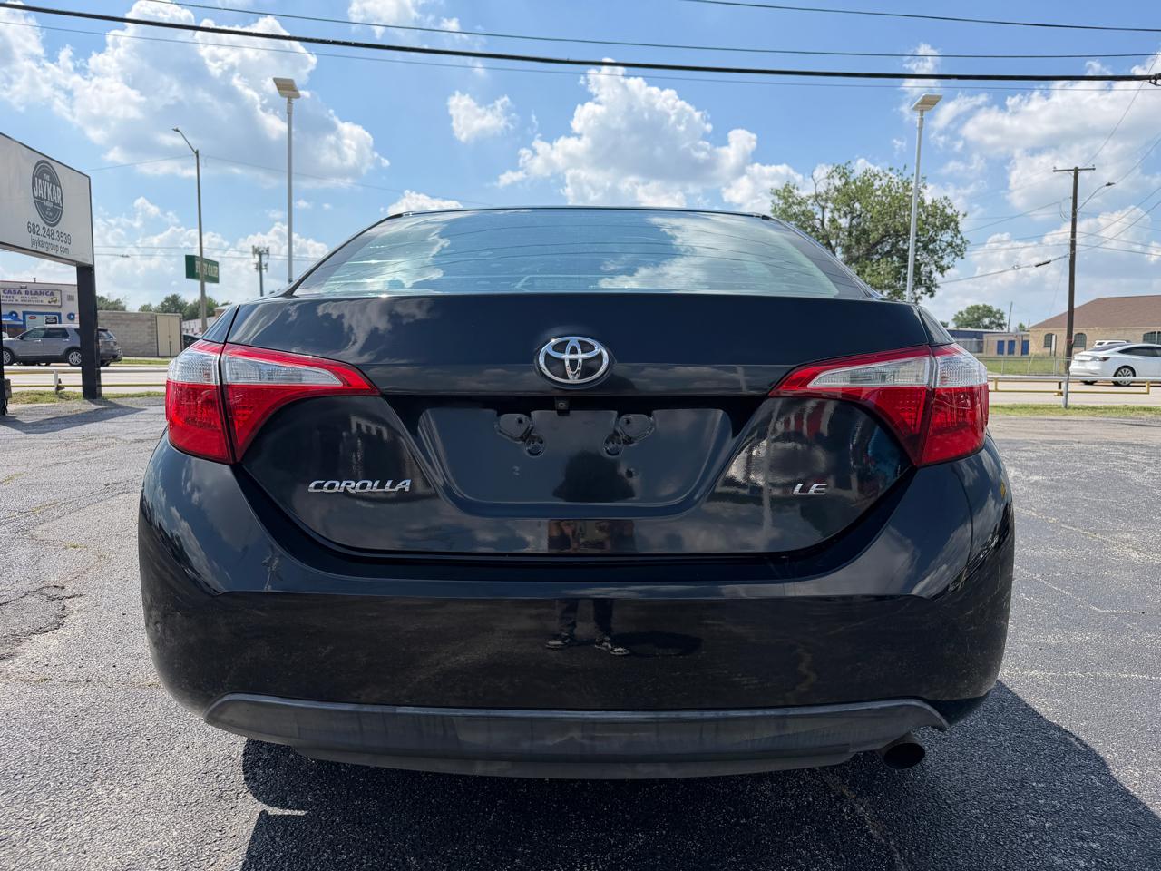 Toyota Corolla LE 2015