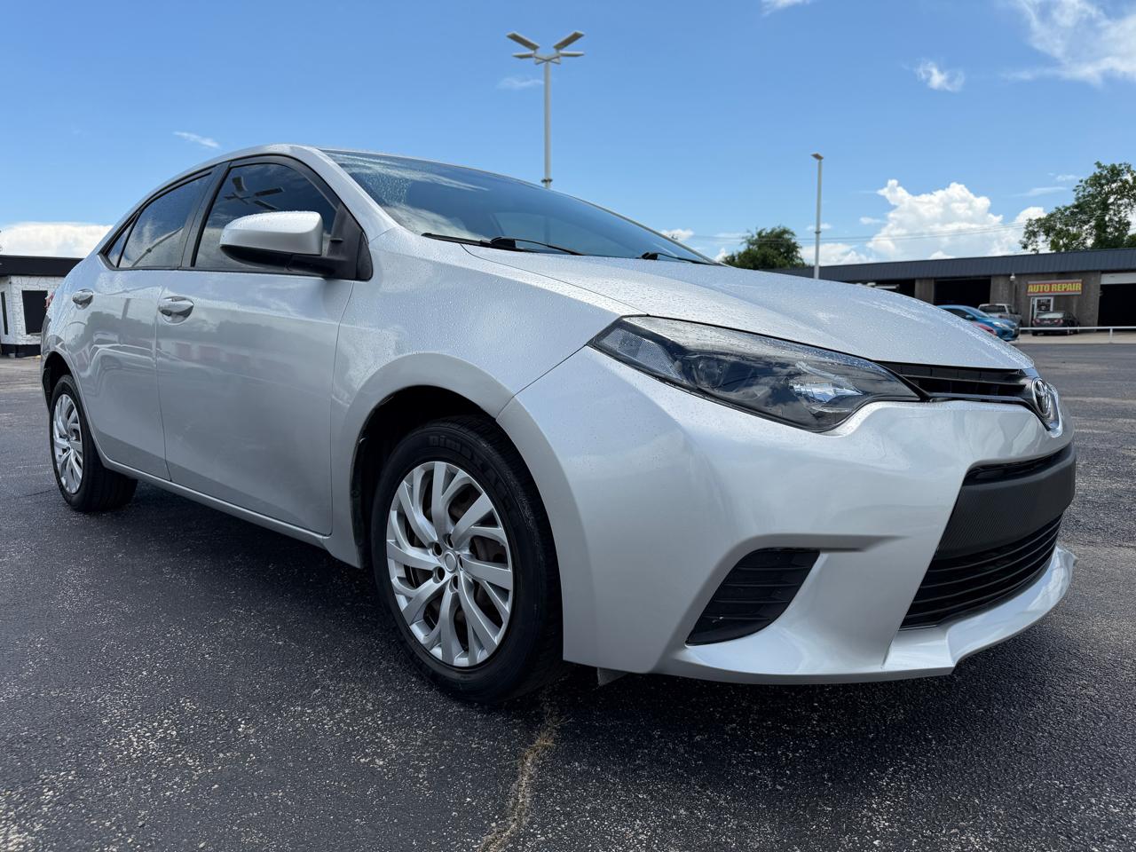 Toyota Corolla LE CVT 2016