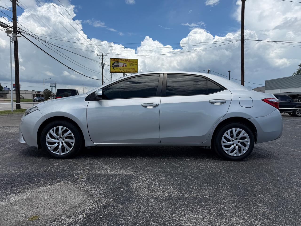 Toyota Corolla LE CVT 2016