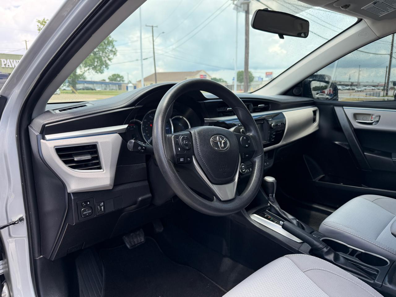 Toyota Corolla LE CVT 2016