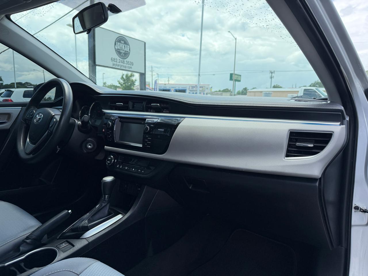 Toyota Corolla LE CVT 2016