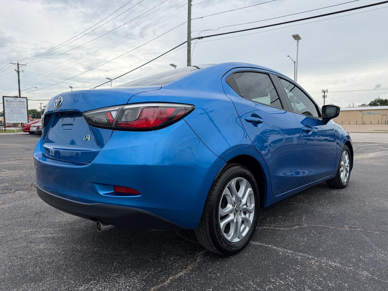 Toyota Yaris iA 6A 2018