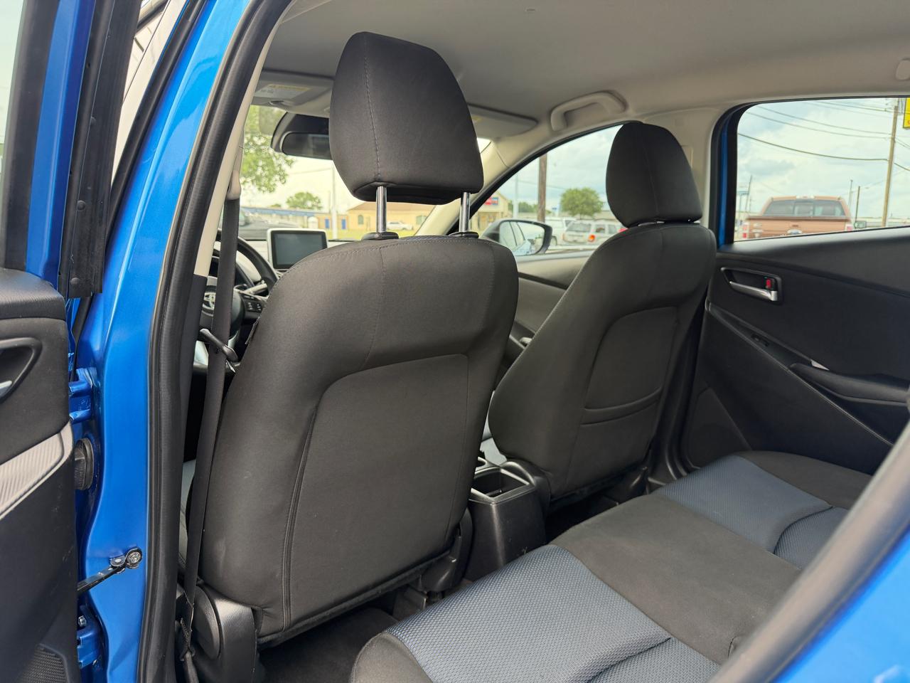Toyota Yaris iA 6A 2018
