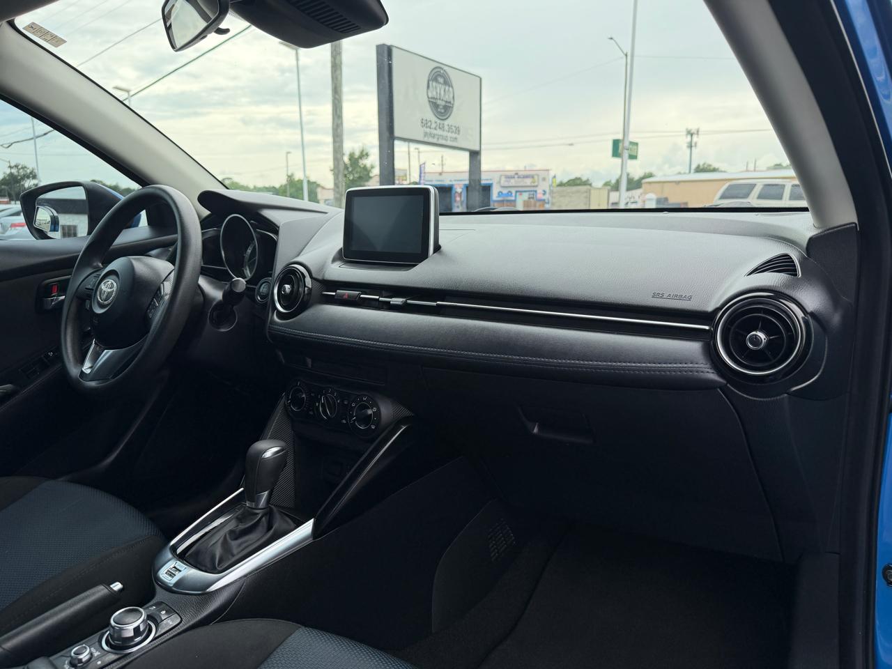 Toyota Yaris iA 6A 2018