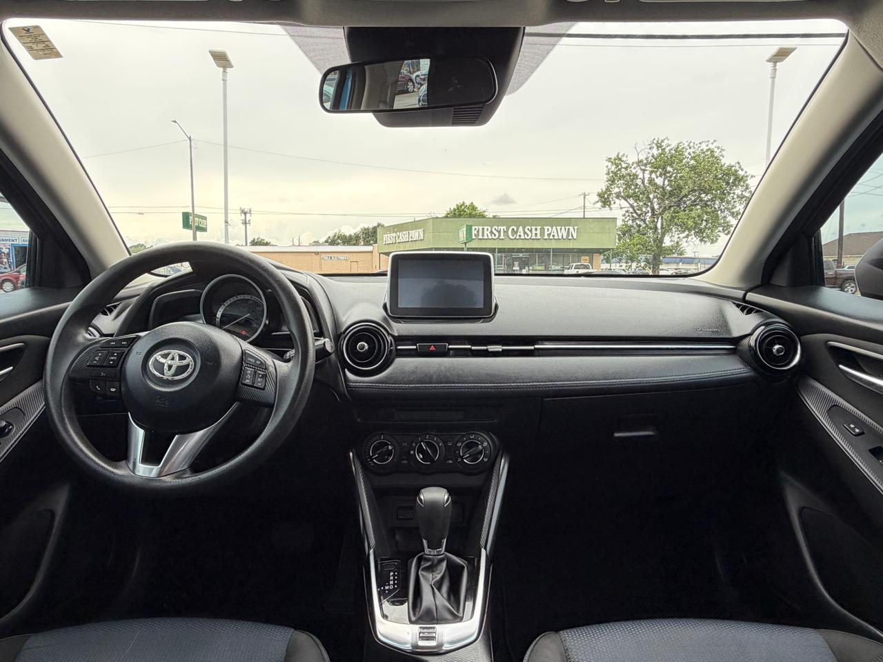 Toyota Yaris iA 6A 2018