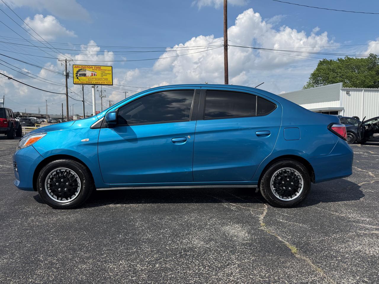 Mitsubishi Mirage G4 ES 2024