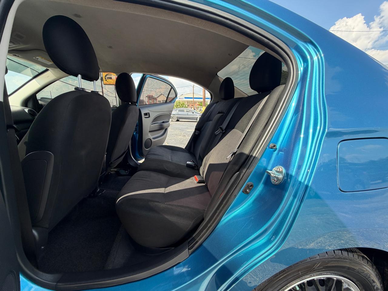 Mitsubishi Mirage G4 ES 2024