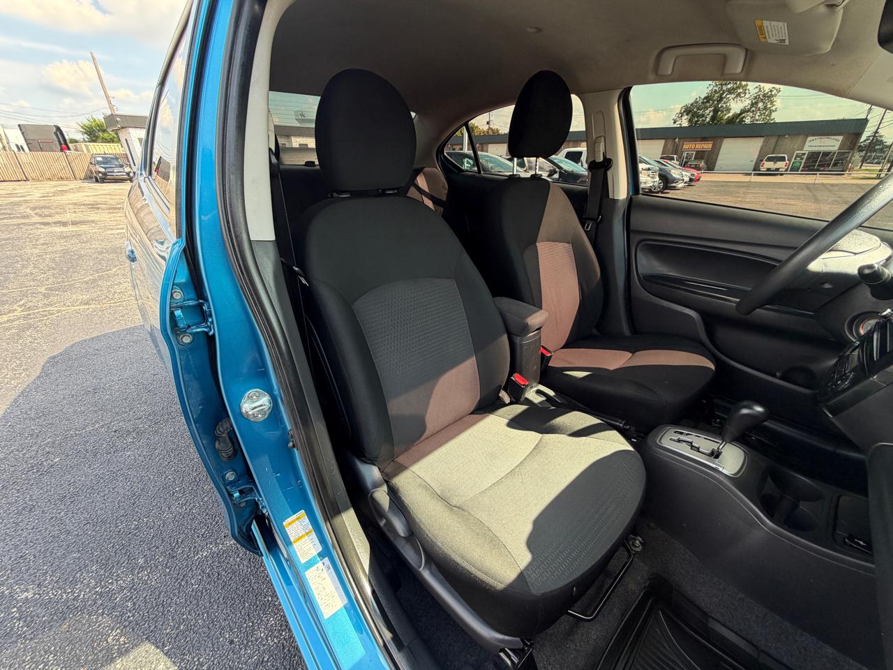 Mitsubishi Mirage G4 ES 2024