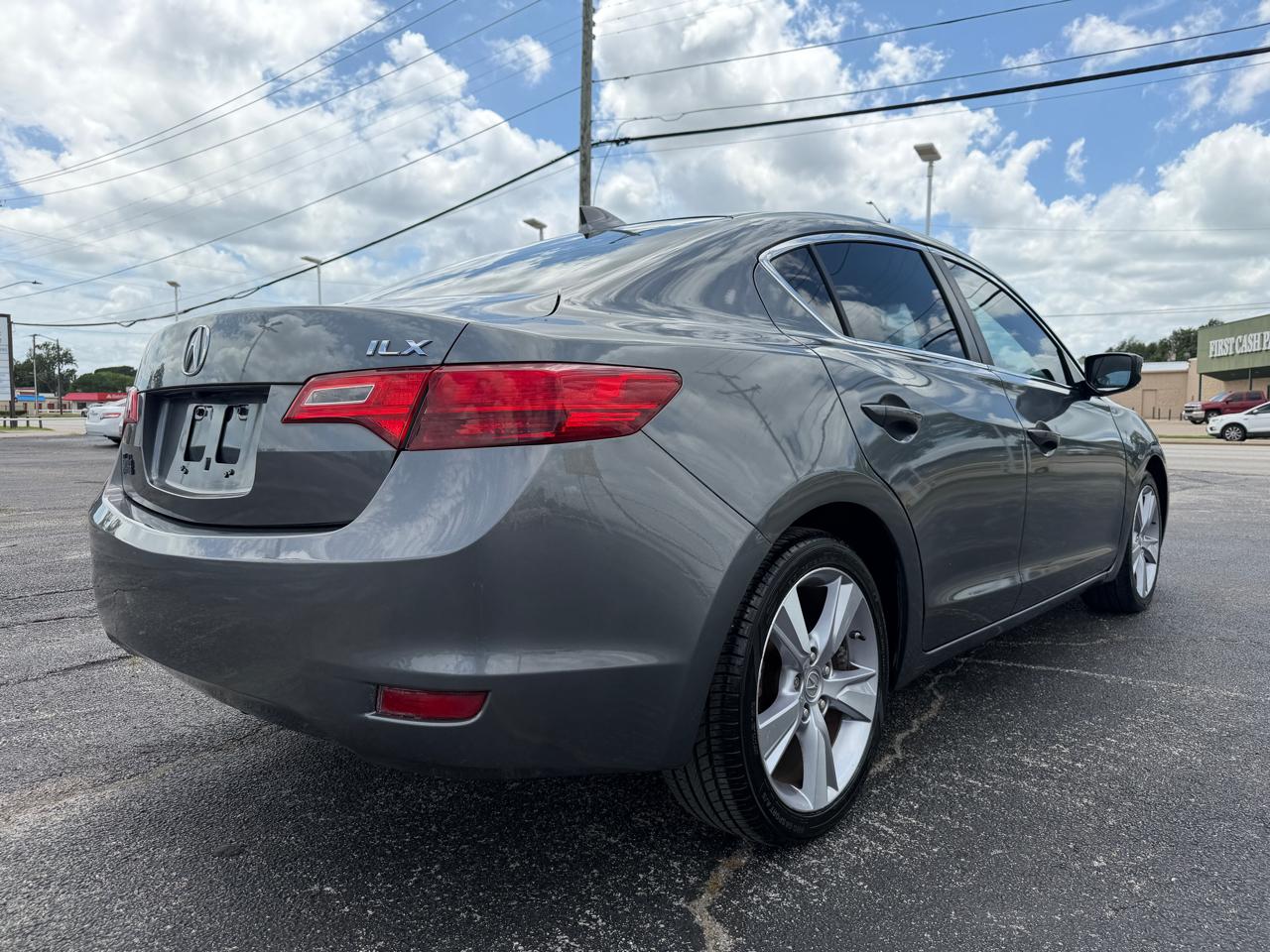 Acura ILX 5-Spd AT w/ Premium Package 2013