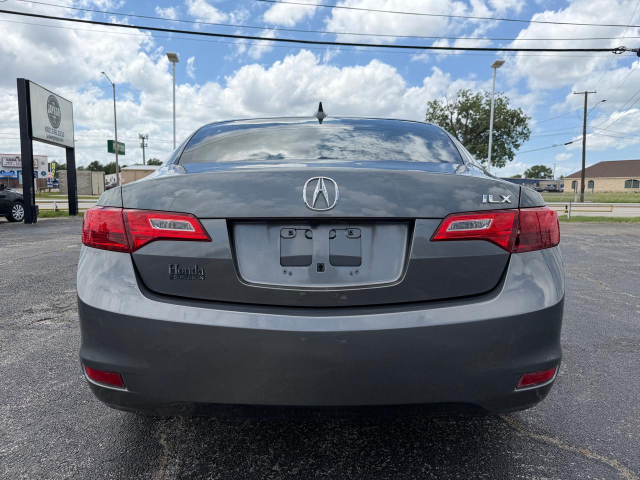 Acura ILX 5-Spd AT w/ Premium Package 2013