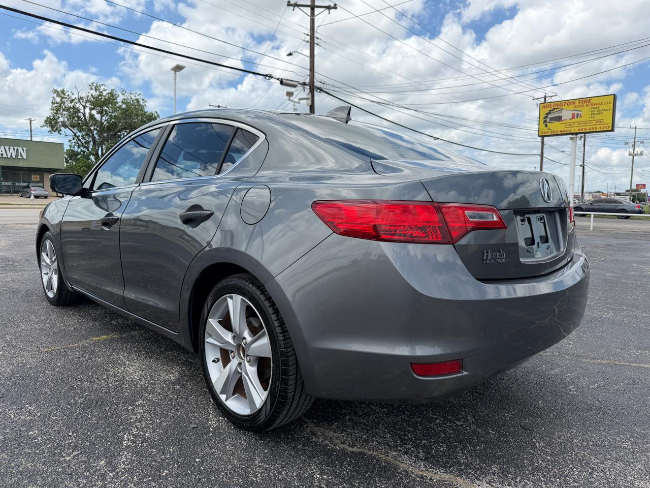 Acura ILX 5-Spd AT w/ Premium Package 2013