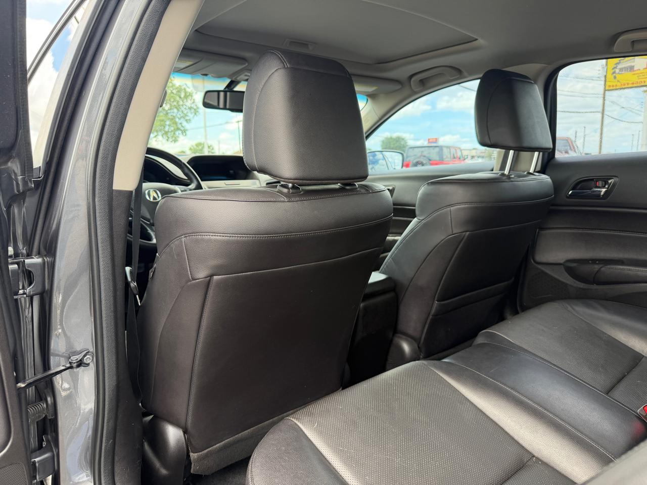 Acura ILX 5-Spd AT w/ Premium Package 2013