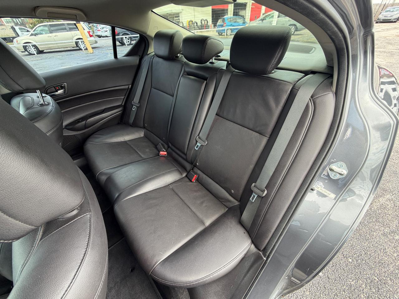 Acura ILX 5-Spd AT w/ Premium Package 2013