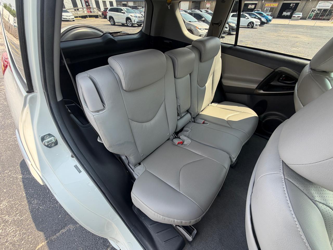Toyota RAV4 Limited I4 2WD 2011