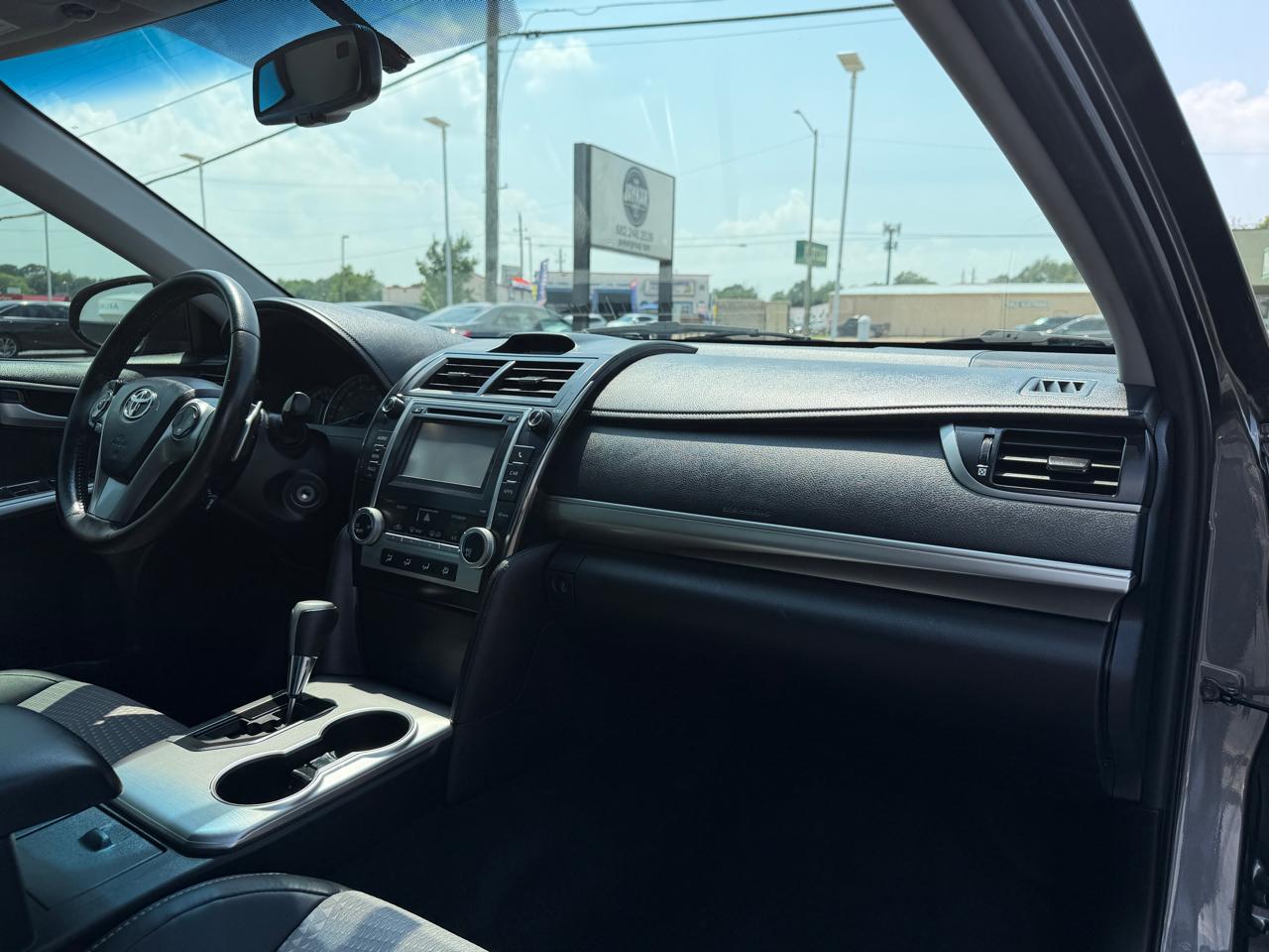 Toyota Camry SE 4D Sedan 2013