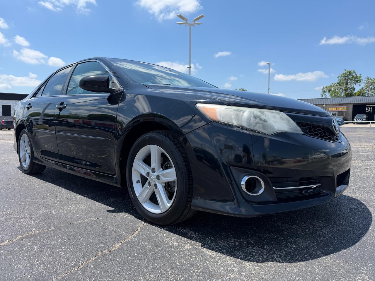 Toyota Camry LE 2014