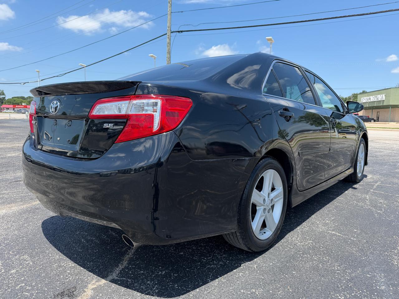 Toyota Camry LE 2014