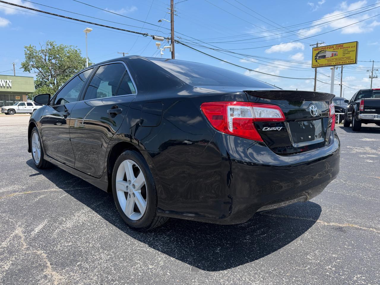 Toyota Camry LE 2014