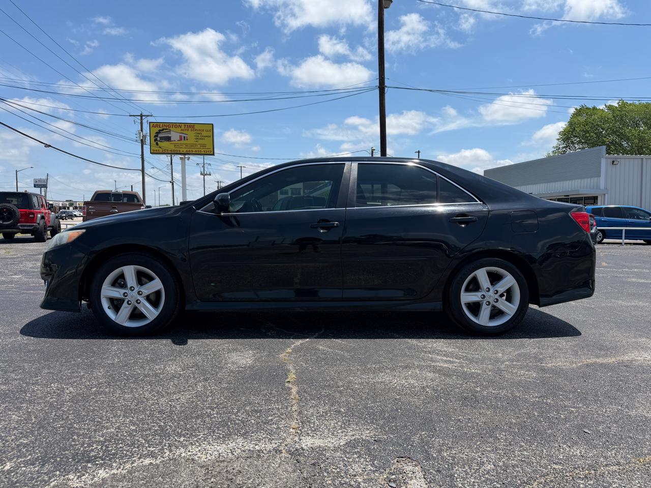 Toyota Camry LE 2014