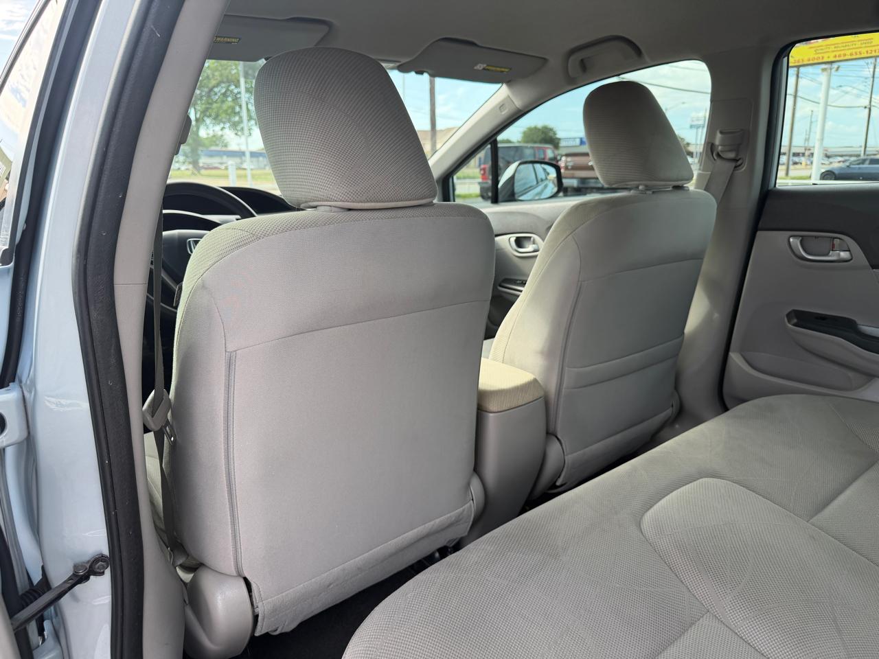 Honda Civic LX Sedan 5-Speed AT 2012