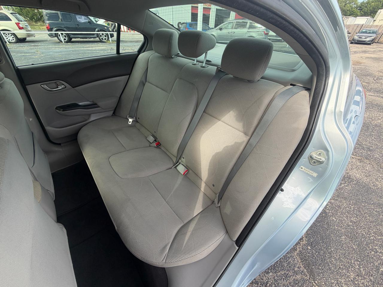 Honda Civic LX Sedan 5-Speed AT 2012