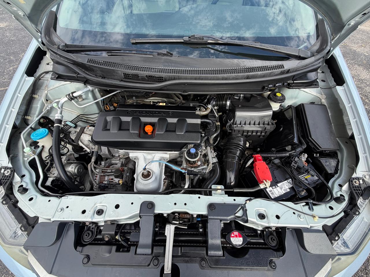 Honda Civic LX Sedan 5-Speed AT 2012