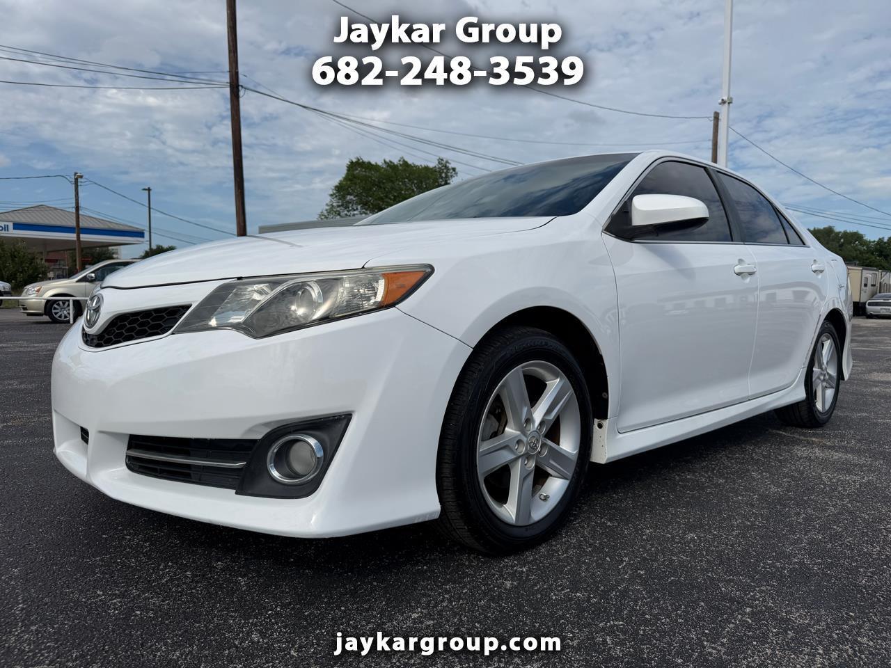 Toyota Camry SE 2014